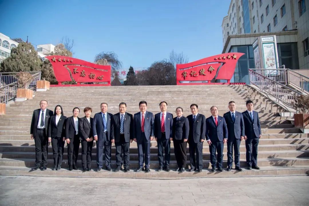 喀什地区第一人民医院迎来8名新任干部