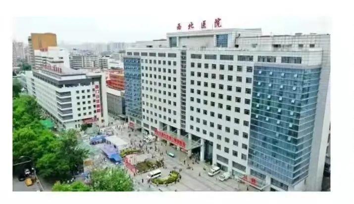 腹部几个小切口、解决黄疸大难题！